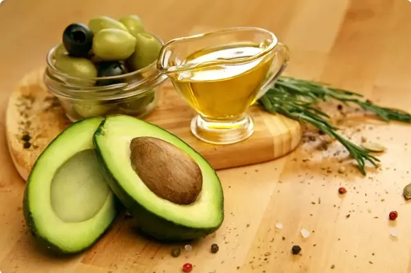 5 Bahan Alami di Dapur yang Bisa Bikin Rambut Berkilau Bak Perawatan Salon