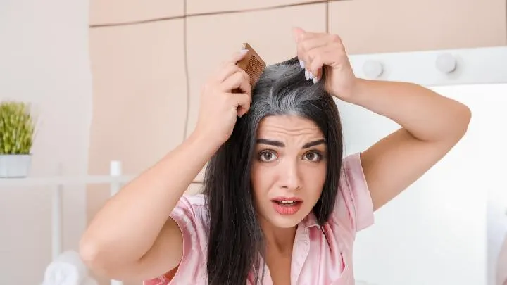 Rambut Kusam dan Beruban di Usia Muda? Makanan Ini Bisa Jadi Penyebabnya